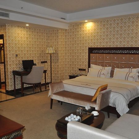 Guangdong Yao Cultural Hotel Liannan Экстерьер фото